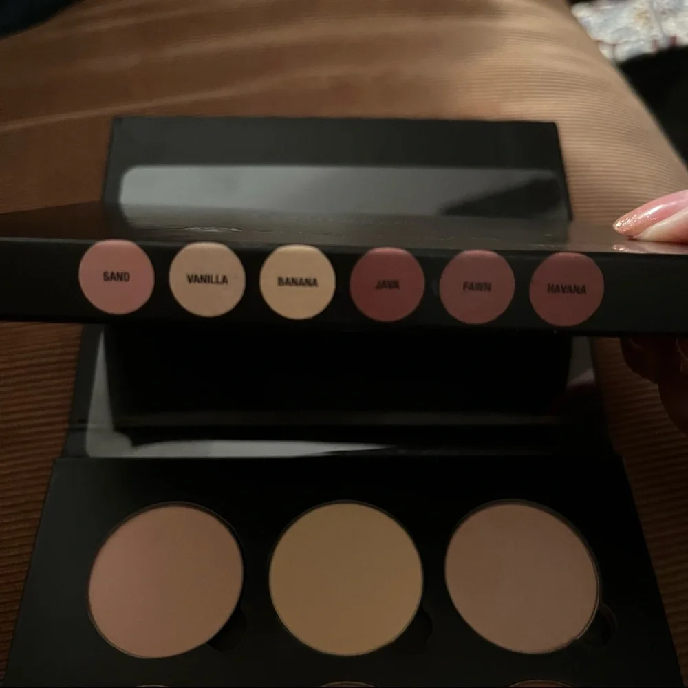 NWT Anastasia Beverly Hills Contour Powder Kit
